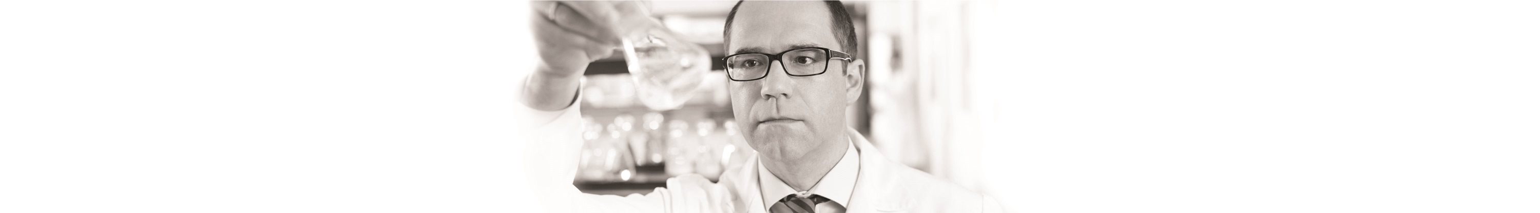 Head of Product Development da Eucerin, DermoCosmetics, Dr. Rainer Wolber